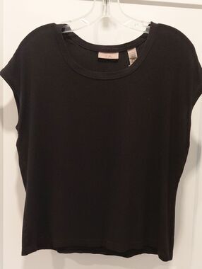 Women's  I.E.  Black Scoop Neck Tank Top....Excellent condition.
